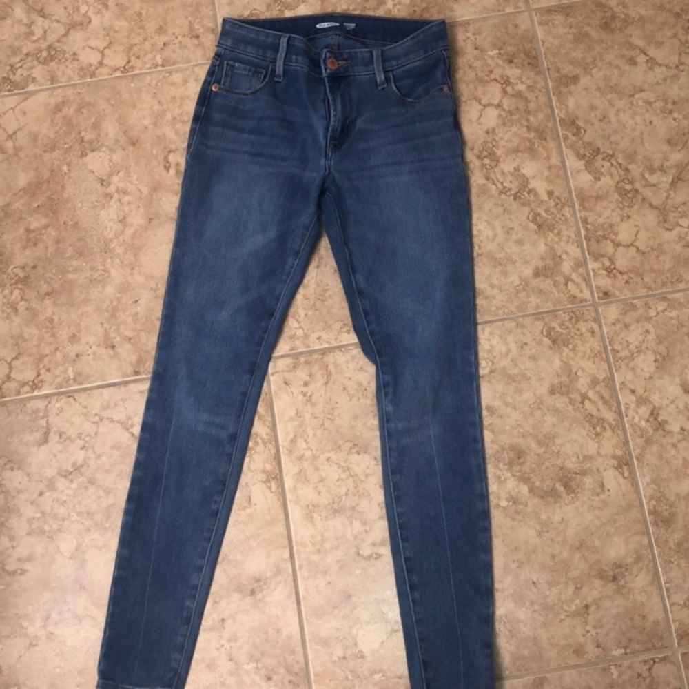 Old Navy Rockstar super skinny 24/7 size 2 jeans